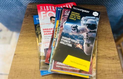 Charming Brecon Beacons Cottage with Parking - Foto 6