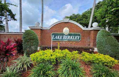 Fully Renovated, Quiet, Spacious Disney Themed Pool Home with Office - Foto 37