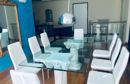 Villa Monet Luxury Home - Photo 15