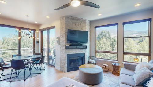 Blue River Condo Unit 3301 - Foto 1