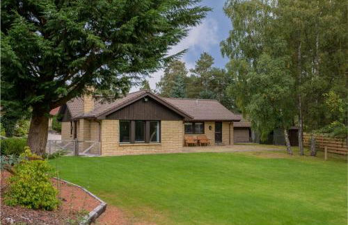 Ballater Bungalow - 4 bed - Beautiful Garden - Foto 2