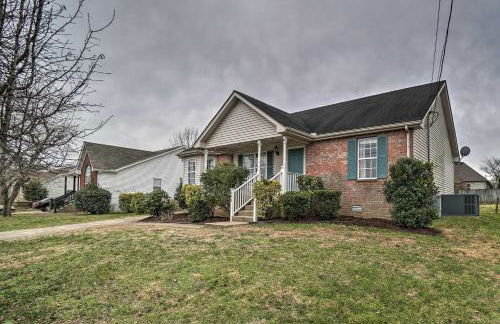Suburban Getaway with Game Room, 19 Mi to Nashville! - Foto 24