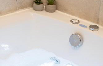 Leaves & Waves - Photo 2