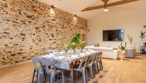 Gîte groupe 21 pers - Idéal Famille Amis Pro - Atelier ludique - Espace réceptiion séminaire - 30 mn PuyduFou - Foto 5