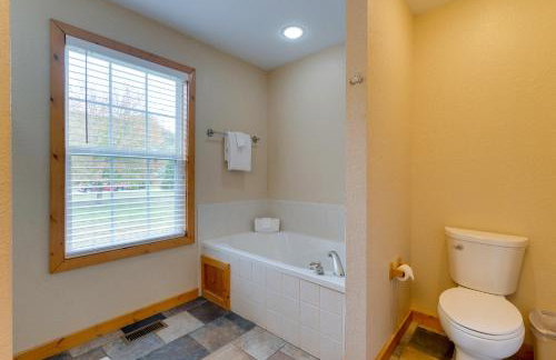 Hiawassee Riverfront Cabin 7 Mi to Lake Chatuge! - Foto 17