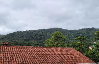 Hospedagem Doce Lar Casa Violeta - Foto 22