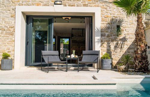Stone House with pool Poeta - Foto 1