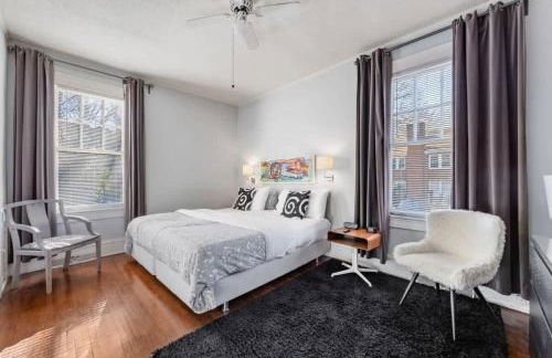 Retro 1BR in Elizabeth with Porch & Eclectic Design - Foto 2