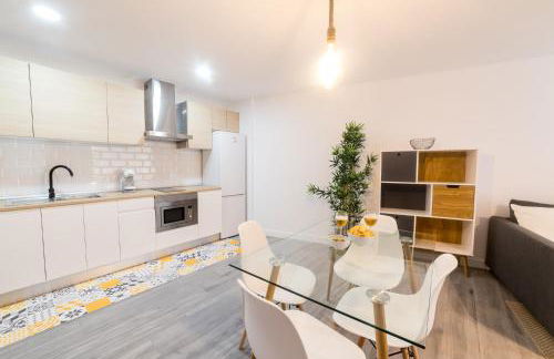 Moonkey - Apartamento mediterráneo con jacuzzi y luz natural - Photo 10