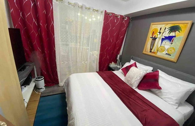 Cozy 1BR Cityview With Balcony and Near Airport - Photo 2