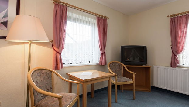 Classy Holiday Home in Deutschneudorf near Glockenwanderweg - Foto 5, Camera