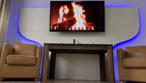 Best-Preis -Gold Suite- mit Netflix, Self-Check-In, eBike Ladestation, Fahrradraum, WLAN, Netflix und Massagesessel - direkt am Elberadweg im Herzen von Wittenberge - Foto 3