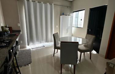 CASA 04 próximo ao Centro - Foto 2