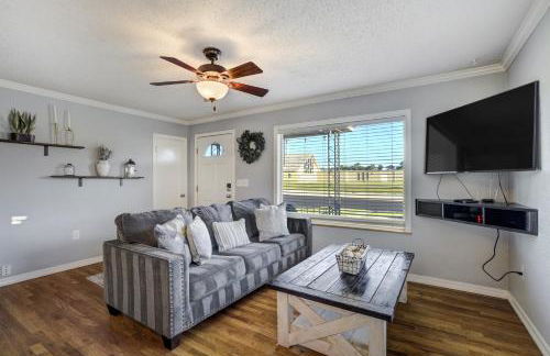 Charming 2BR Retreat - Pet Friendly! - Foto 5