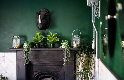 Georgian Country House -Panoramic Views -Sleeps 12 - Photo 36