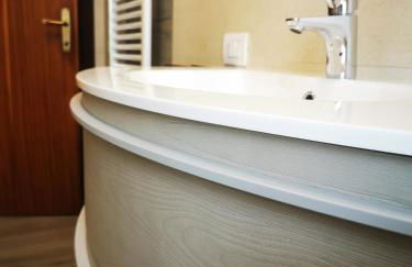 Spazioso e completo appartamento con 3 camere, 2 BAGNI, fino a 8 posti letto - Foto 6