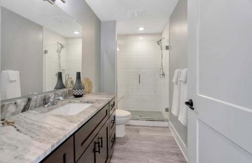 Luxe Condo Overlooking Park - Foto 28