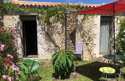 Les Fleurs De Lys, Suites'Appart , Entrée et Terrasse Privée Proche de la Mer - Foto 16