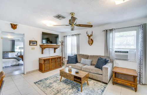 Pet-Friendly Fort McCoy Cabin with Fire Pit! - Foto 9