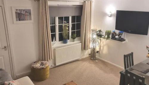 Holes Bay Nature Reserve, Poole, right next to the Water - Foto 4