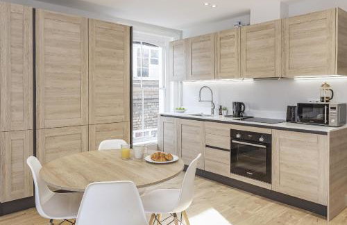 Bright 1 bedroom apartments near Farnham Castle - Photo 23