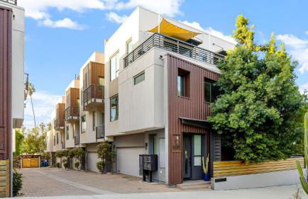 Silverlake Sunset Treehouse • Art-Filled Escape w Jacuzzi Sauna AvantStay - Foto 41