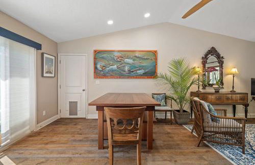 Tropic Bliss l Backyard Oasis l Mins to DNTN - Foto 13