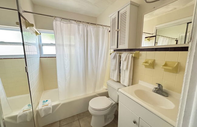 Tropical Villas of Venice Beach - Foto 49