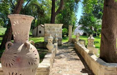 Mas du Versadou, dans un espace naturel protégé, piscine couverte chauffée toute l'année, Spa et salle de jeux - Foto 10