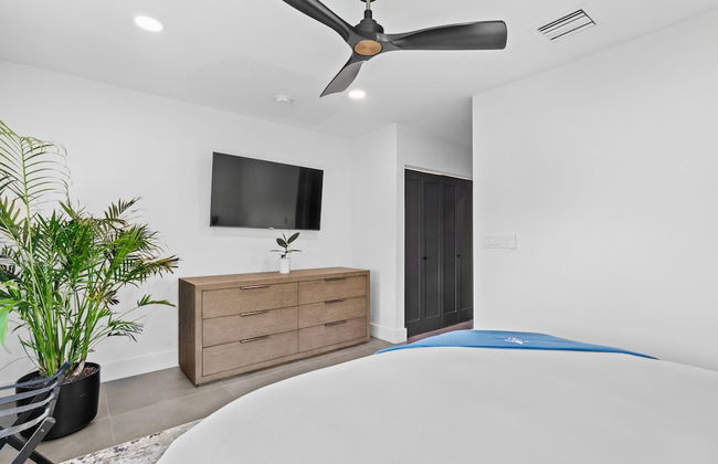 Stunning Poolside Luxury Retreat - Foto 11