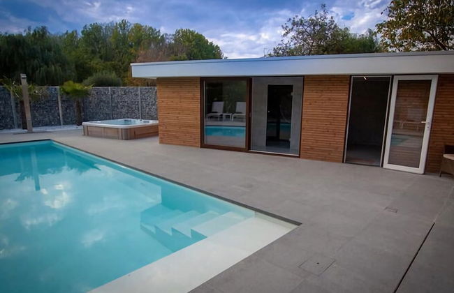 Villa With Swimming Pool in Erembodegem - Photo 35