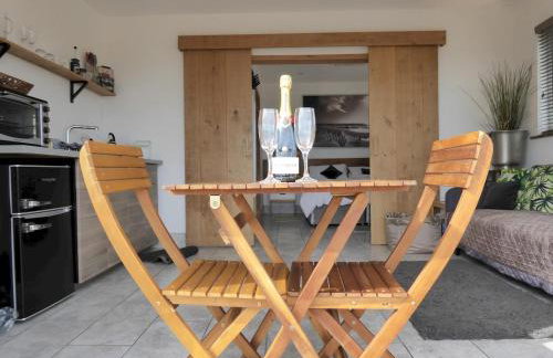 Pass the Keys Levante Coastal Cabin - Dungeness Sleeps 23 - Foto 22