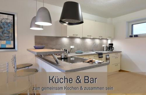Ferienhaus Höckelheim - FeWo Blaue Lagune - neu, modern & geräumig - 100 qm - 3 Schlafzimmer - bis 6 Gäste, Babies reisen gratis - Garten, Grill & Terrasse - Fußbodenheizung - Smart-TV - Küche mit Backofen, Spülmaschine & Toaster - nahe Göttingen - Foto 6