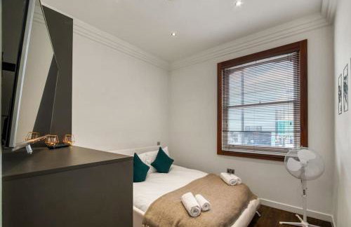 4 Bedroom House in Chiswick- Elegance & Serenity - Foto 49