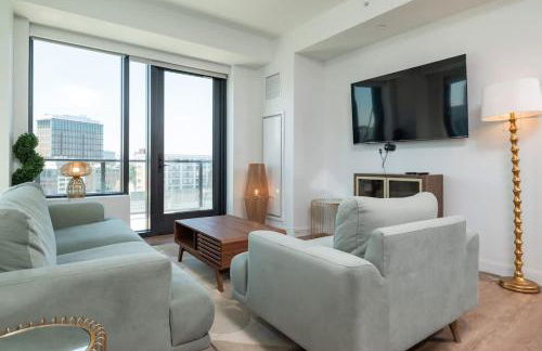 Luxury Apartment w King Bed Shared Pool & Rooftop - Foto 12