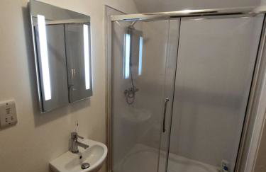 Spacious 2 bedroom apartment - Foto 10