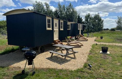 Shepherdshut-hot Tub-cotswolds-petfriendly - Photo 1