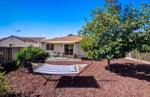 @ Marbella Lane - Stylish Cozy4br in Siliconvalley - Photo 12