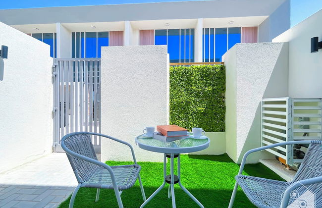 Luxury 1-br Villa in Rukan: Dubai Skyline Views! - Foto 31