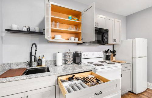 Remodeled Mins to Beach & Downtown Downstairs - Foto 26