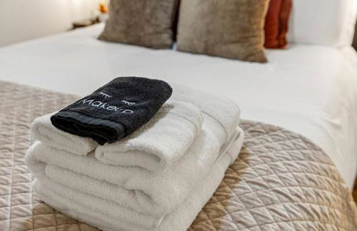 The Luxe Hot Tub Playground 12 Min to Horse Park - Foto 13