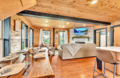 Pop & Granny's cabin with a fire pit hot tub & indoor pool - Foto 11