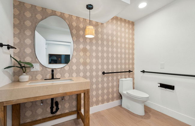 The Maya - Entire Hotel Buyout - Private Gym - Private Game Room - Private Living Area - Foto 45