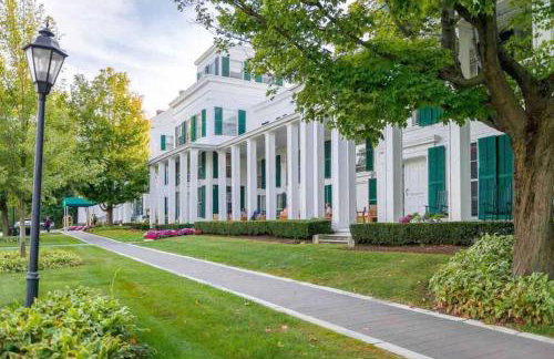 Beautifully Restored Home in Manchester Village - Foto 27