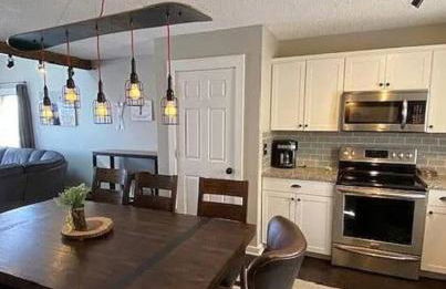 Stylish Townhouse Steps to Ski Mtn & Waterpark - Foto 8