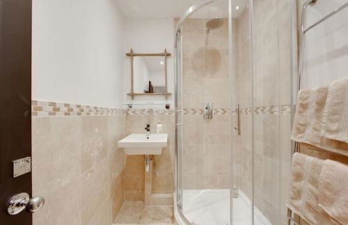 Princes Villa - large fully Self Contained Flat, 5 minutes from the sea - Foto 11