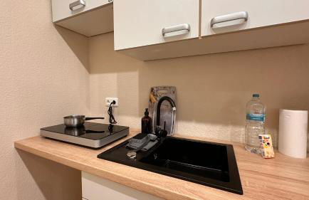 Bellahomes, Aircondition, private Parking, Netflix, Airport 30 Minuten - Foto 12