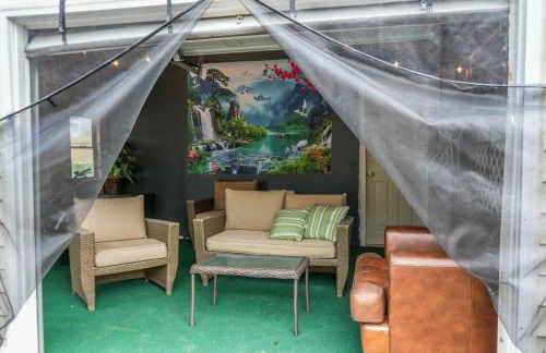 Historic Coastal Haven- Pet Friendly Fast Wi-Fi - Foto 30