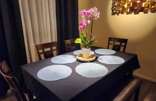 2-bed condo, cook-ready kitchen, and laundry, 5-8 minutes from University of Arizona and downtown Tucson - Foto 5