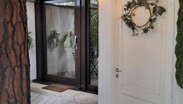 ELEGANTE VILLINO nel verde di Roma - Foto 4